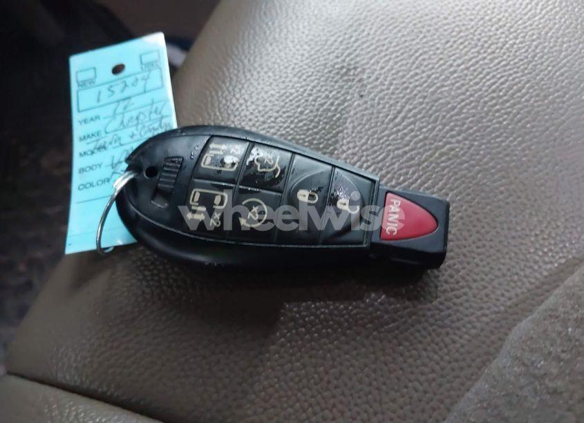 Photo 11 of 2012 Chrysler Town & COUNTRY TOURING-L (VIN 2C4RC1CG8CR117624)