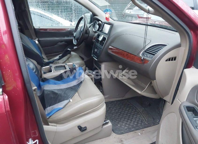 Photo 5 of 2012 Chrysler Town & COUNTRY TOURING-L (VIN 2C4RC1CG8CR117624)