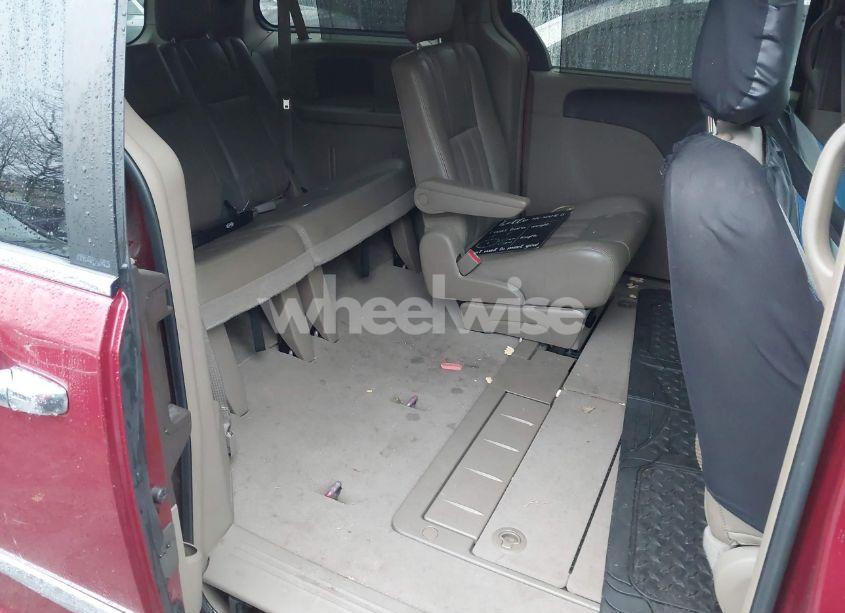 Photo 8 of 2012 Chrysler Town & COUNTRY TOURING-L (VIN 2C4RC1CG8CR117624)