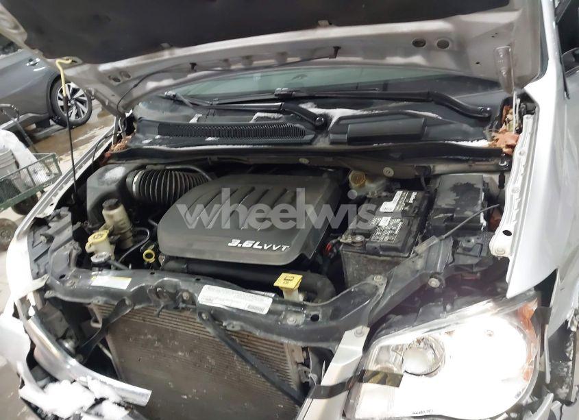 Photo 10 of 2012 Chrysler Town & COUNTRY TOURING-L (VIN 2C4RC1CG8CR209056)