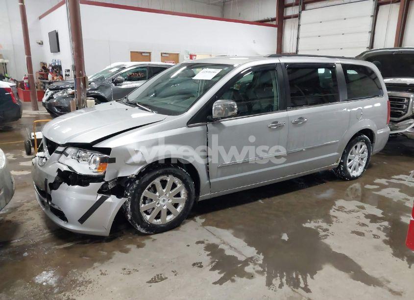 Photo 2 of 2012 Chrysler Town & COUNTRY TOURING-L (VIN 2C4RC1CG8CR209056)