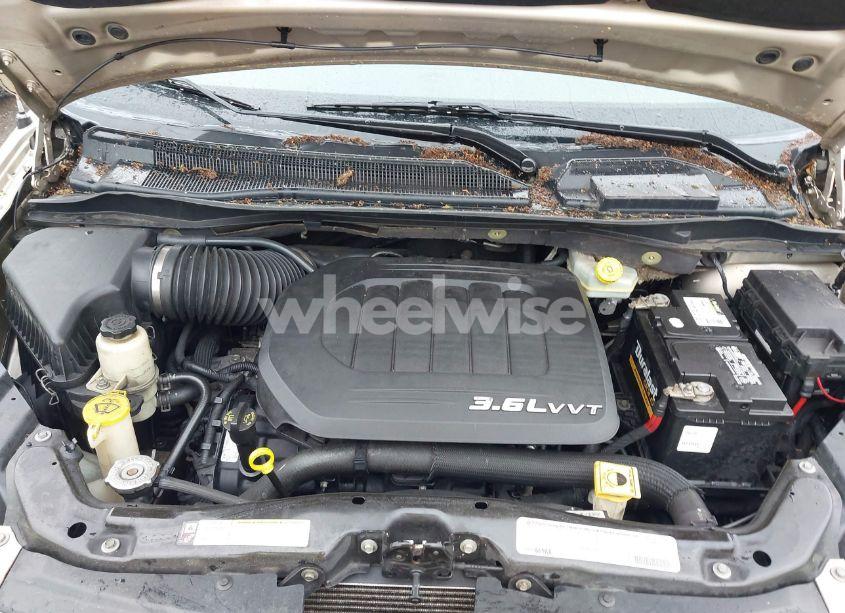 Photo 10 of 2012 Chrysler Town & COUNTRY TOURING-L (VIN 2C4RC1CG8CR339127)