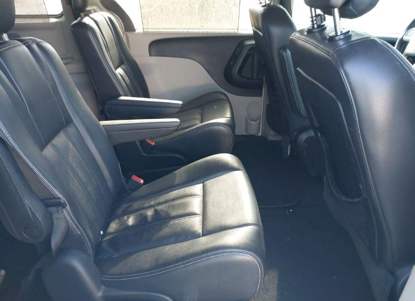 Photo 8 of 2012 Chrysler Town & COUNTRY TOURING-L (VIN 2C4RC1CG8CR393172)