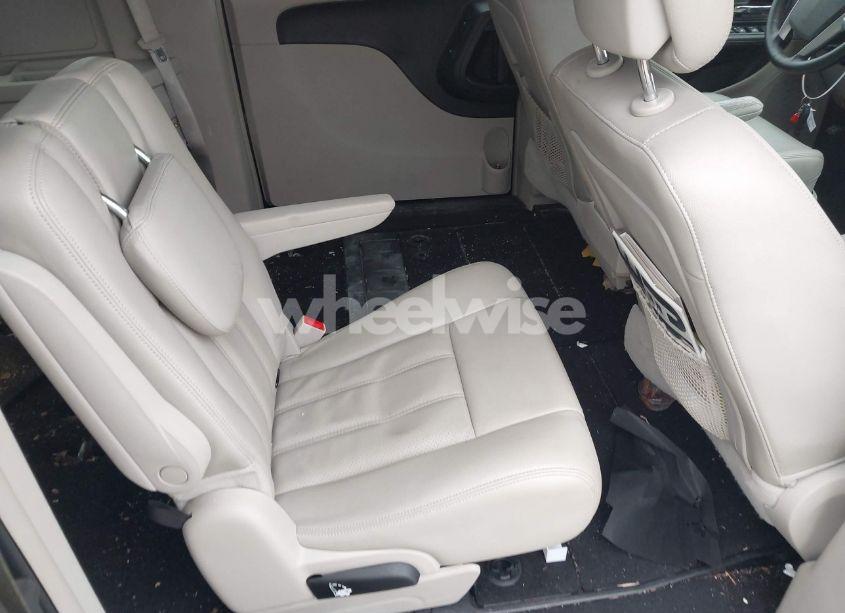 Photo 8 of 2013 Chrysler Town & COUNTRY TOURING-L (VIN 2C4RC1CG8DR510122)