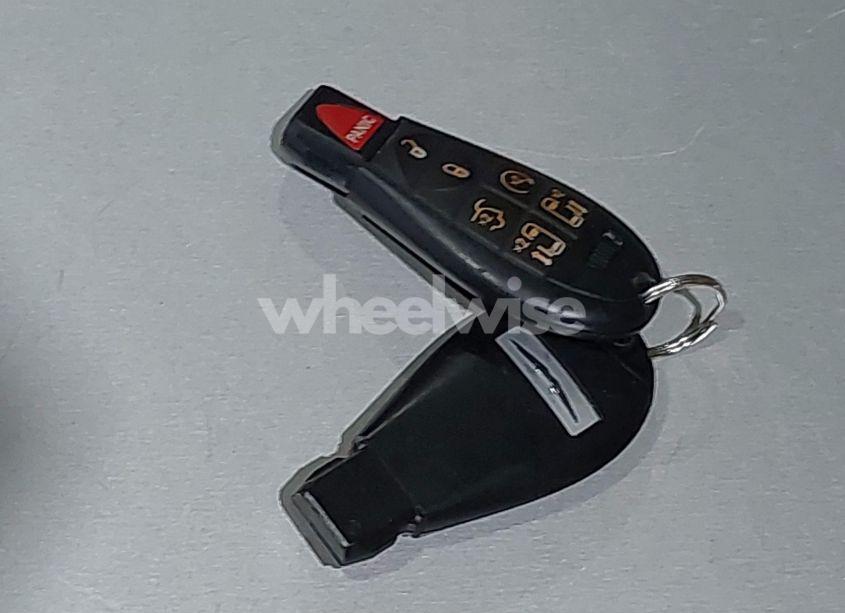 Photo 11 of 2013 Chrysler Town & COUNTRY TOURING-L (VIN 2C4RC1CG8DR595981)