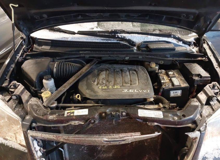 Photo 10 of 2013 Chrysler Town & COUNTRY TOURING-L (VIN 2C4RC1CG8DR616201)