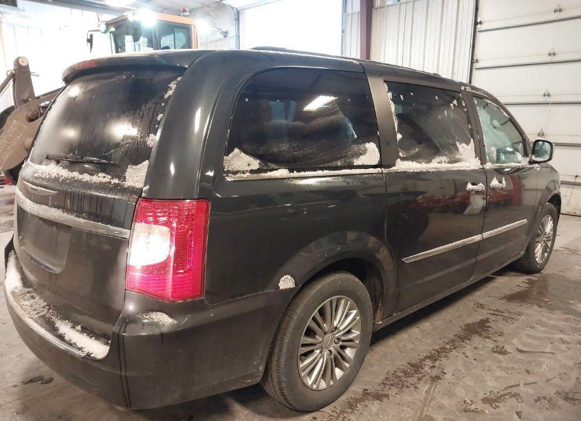 Photo 4 of 2013 Chrysler Town & COUNTRY TOURING-L (VIN 2C4RC1CG8DR616201)