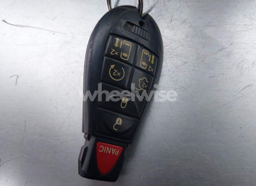 Photo 11 of 2013 Chrysler Town & COUNTRY TOURING-L (VIN 2C4RC1CG8DR797204)