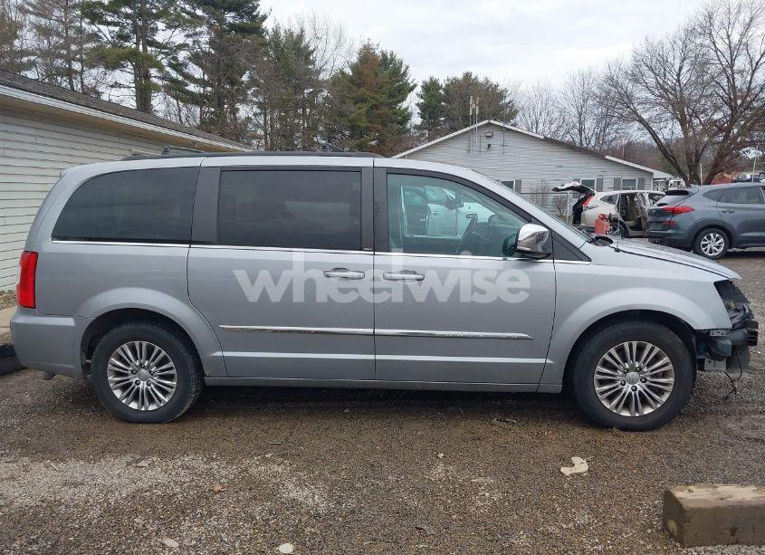 Photo 14 of 2013 Chrysler Town & COUNTRY TOURING-L (VIN 2C4RC1CG8DR797204)