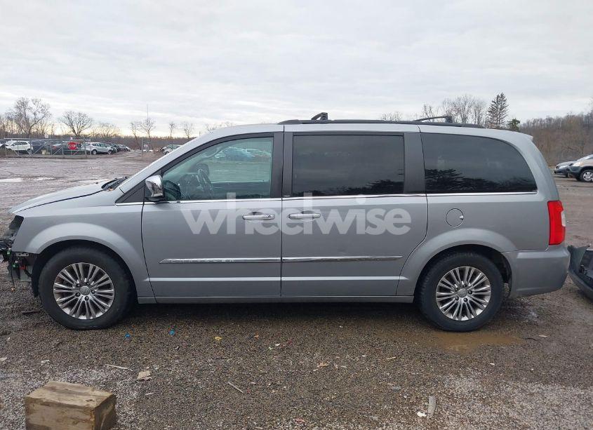 Photo 15 of 2013 Chrysler Town & COUNTRY TOURING-L (VIN 2C4RC1CG8DR797204)