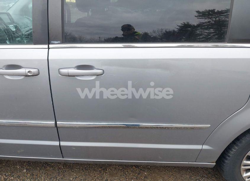 Photo 18 of 2013 Chrysler Town & COUNTRY TOURING-L (VIN 2C4RC1CG8DR797204)