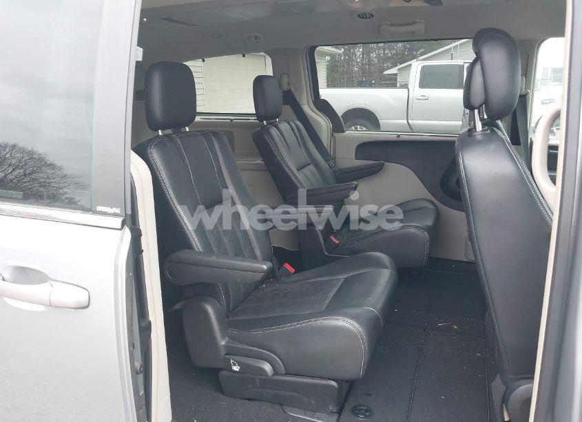 Photo 8 of 2013 Chrysler Town & COUNTRY TOURING-L (VIN 2C4RC1CG8DR797204)