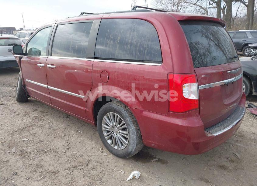 Photo 3 of 2014 Chrysler Town & COUNTRY TOURING-L (VIN 2C4RC1CG8ER189197)