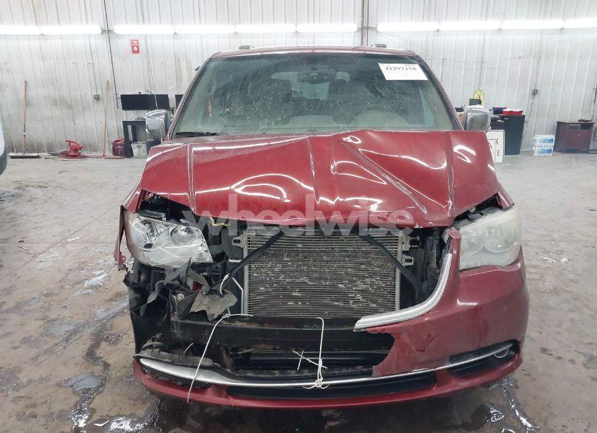 Photo 12 of 2014 Chrysler Town & COUNTRY TOURING-L (VIN 2C4RC1CG8ER191774)