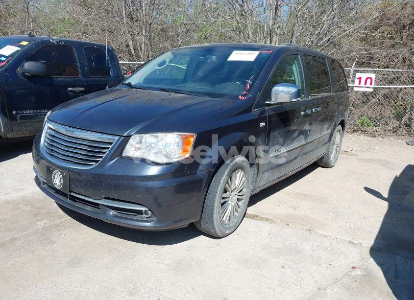 Photo 2 of 2014 Chrysler Town & COUNTRY TOURING-L 30TH ANNIVERSARY (VIN 2C4RC1CG8ER239564)