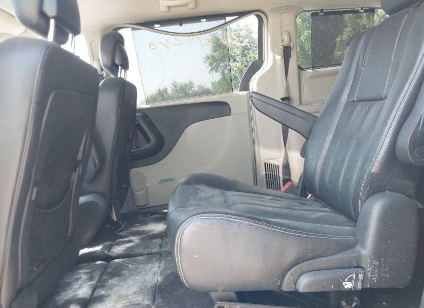 Photo 8 of 2014 Chrysler Town & COUNTRY TOURING-L (VIN 2C4RC1CG8ER303649)