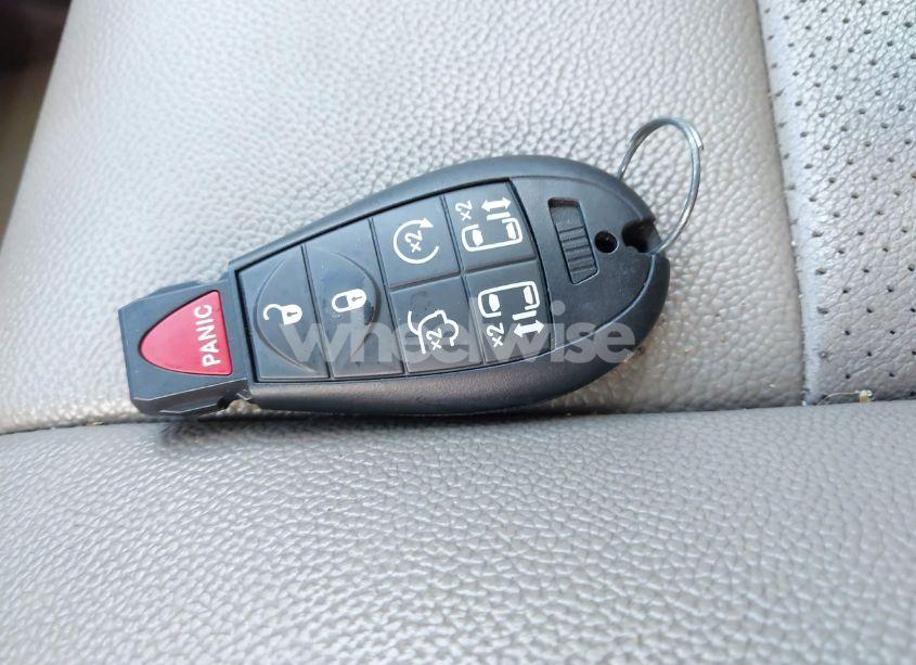 Photo 11 of 2014 Chrysler Town & COUNTRY TOURING-L (VIN 2C4RC1CG8ER329328)