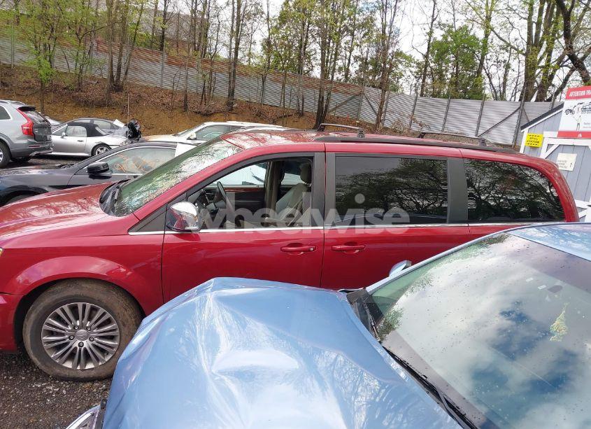 Photo 14 of 2014 Chrysler Town & COUNTRY TOURING-L (VIN 2C4RC1CG8ER329328)