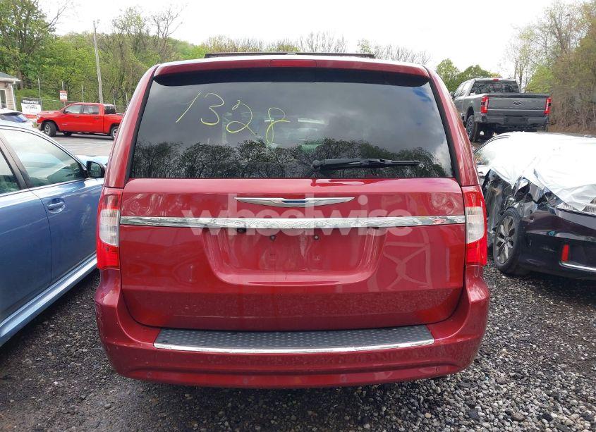 Photo 16 of 2014 Chrysler Town & COUNTRY TOURING-L (VIN 2C4RC1CG8ER329328)