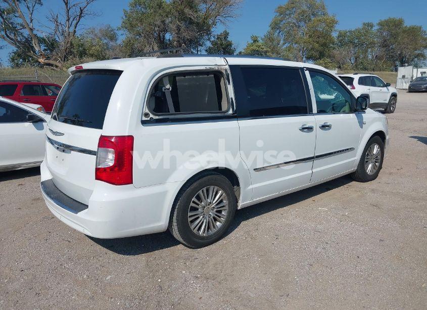 Photo 4 of 2014 Chrysler Town & COUNTRY TOURING-L 30TH ANNIVERSARY (VIN 2C4RC1CG8ER336568)