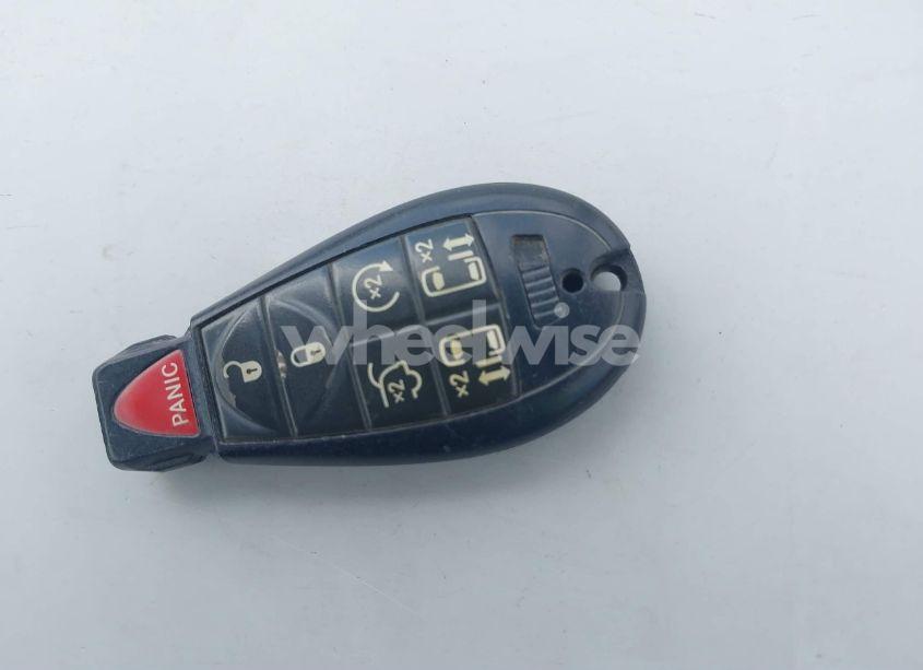 Photo 11 of 2015 Chrysler Town & COUNTRY TOURING-L (VIN 2C4RC1CG8FR522404)