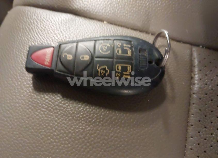 Photo 11 of 2015 Chrysler Town & COUNTRY TOURING-L (VIN 2C4RC1CG8FR525304)