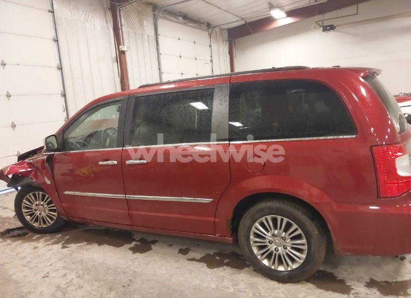 Photo 14 of 2015 Chrysler Town & COUNTRY TOURING-L (VIN 2C4RC1CG8FR525304)