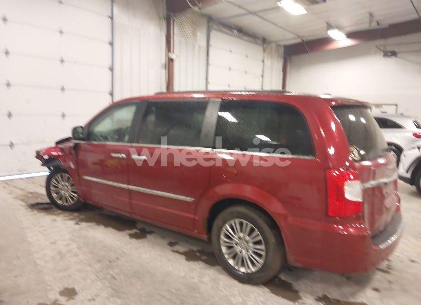 Photo 3 of 2015 Chrysler Town & COUNTRY TOURING-L (VIN 2C4RC1CG8FR525304)
