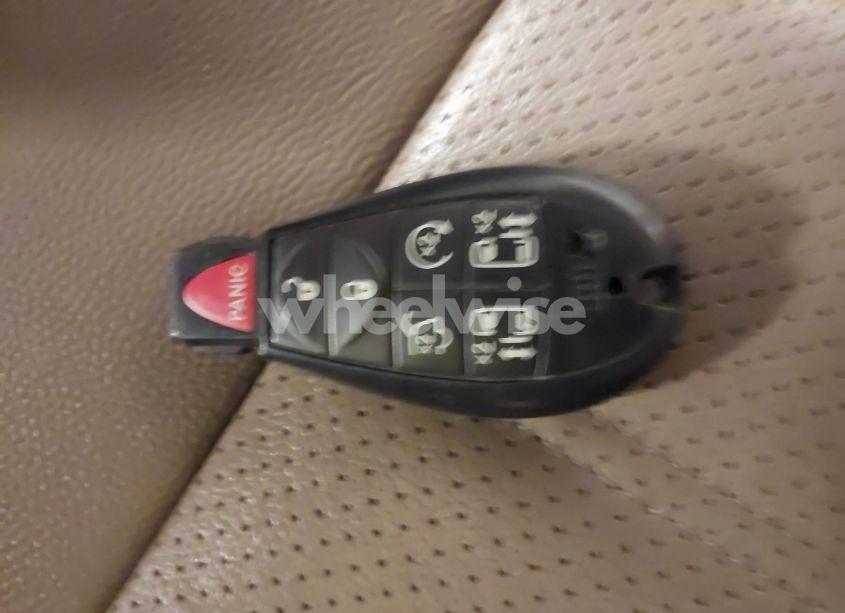 Photo 11 of 2015 Chrysler Town & COUNTRY TOURING-L (VIN 2C4RC1CG8FR677406)