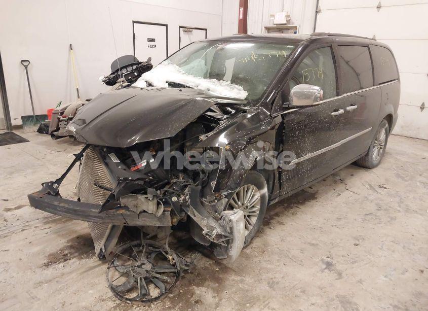 Photo 2 of 2015 Chrysler Town & COUNTRY TOURING-L (VIN 2C4RC1CG8FR677406)