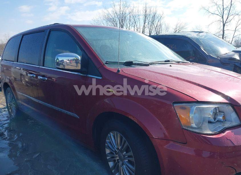 Photo 13 of 2015 Chrysler Town & COUNTRY TOURING-L (VIN 2C4RC1CG8FR731206)