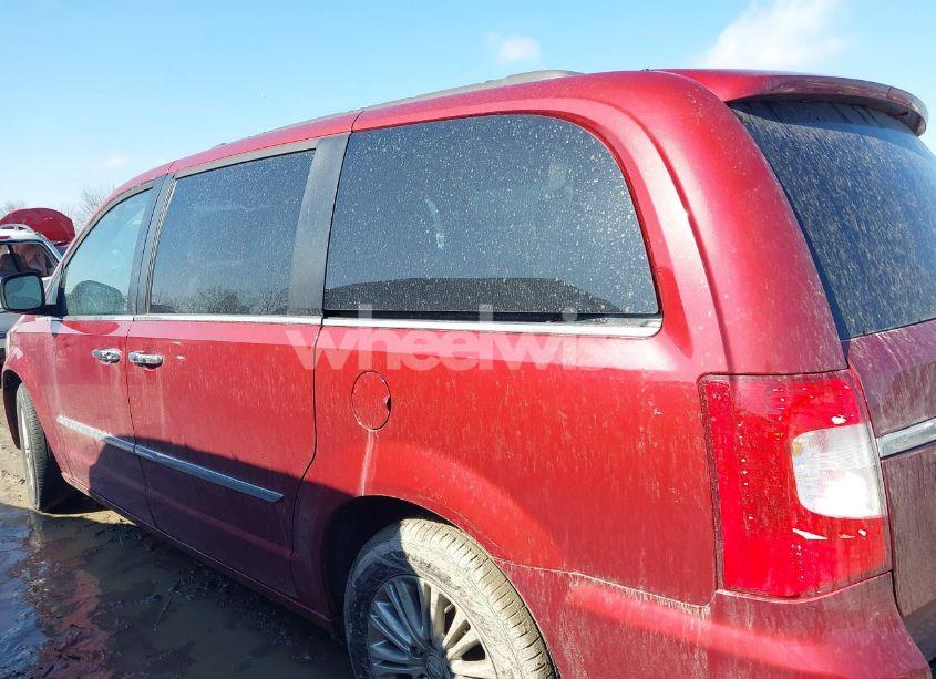 Photo 14 of 2015 Chrysler Town & COUNTRY TOURING-L (VIN 2C4RC1CG8FR731206)