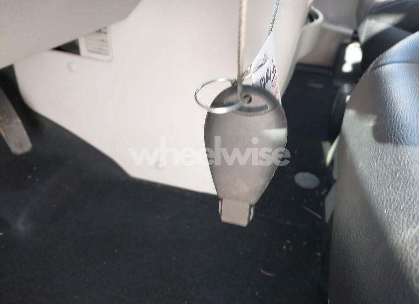 Photo 11 of 2016 Chrysler Town & COUNTRY TOURING-L ANNIVERSARY EDITION (VIN 2C4RC1CG8GR194046)