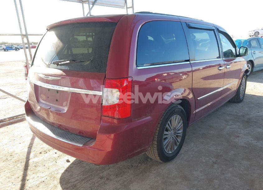 Photo 4 of 2016 Chrysler Town & COUNTRY TOURING-L ANNIVERSARY EDITION (VIN 2C4RC1CG8GR194046)