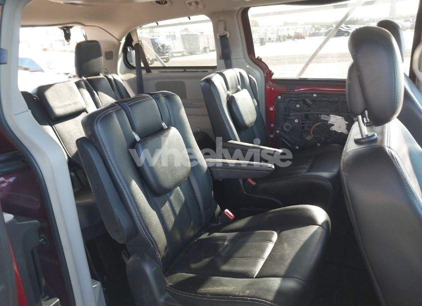 Photo 8 of 2016 Chrysler Town & COUNTRY TOURING-L ANNIVERSARY EDITION (VIN 2C4RC1CG8GR194046)