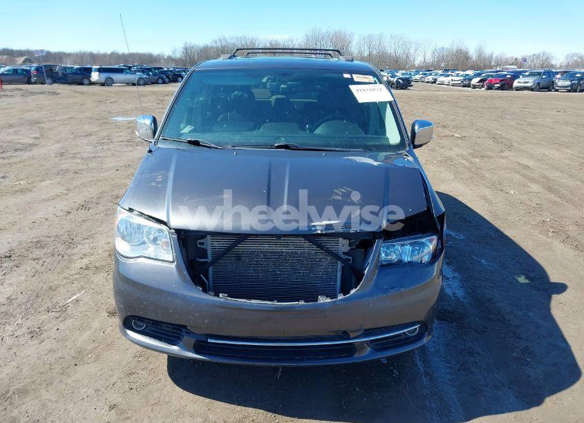 Photo 12 of 2016 Chrysler Town & COUNTRY TOURING-L ANNIVERSARY EDITION (VIN 2C4RC1CG8GR200864)