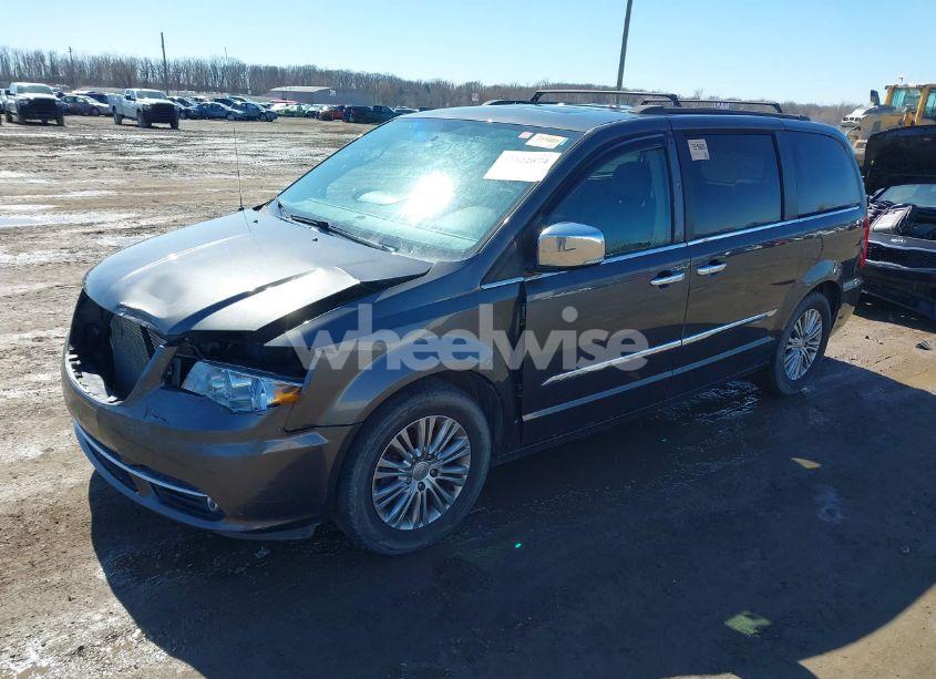 Photo 2 of 2016 Chrysler Town & COUNTRY TOURING-L ANNIVERSARY EDITION (VIN 2C4RC1CG8GR200864)