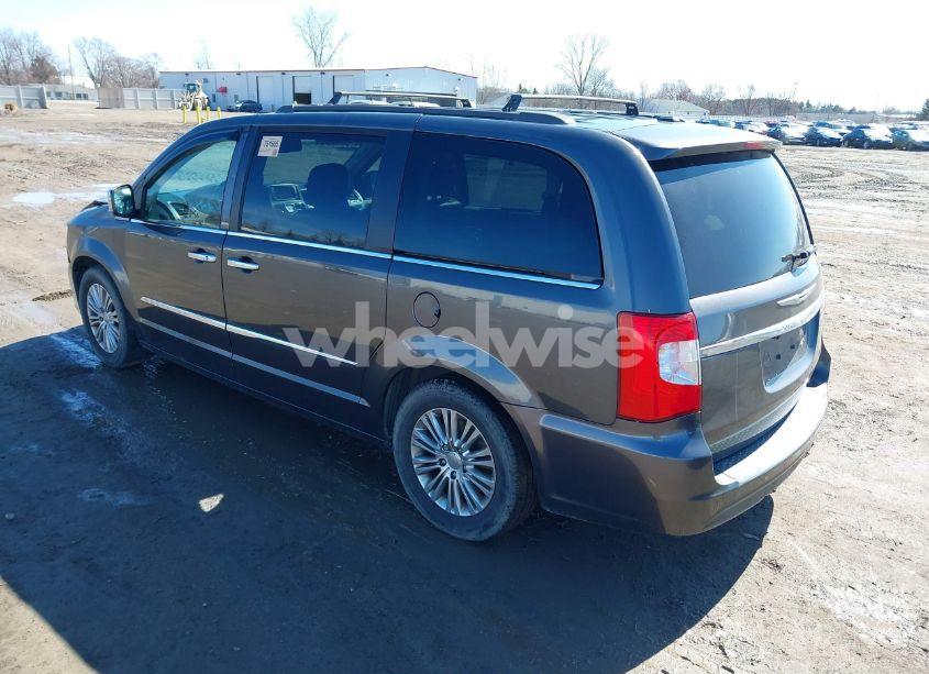 Photo 3 of 2016 Chrysler Town & COUNTRY TOURING-L ANNIVERSARY EDITION (VIN 2C4RC1CG8GR200864)