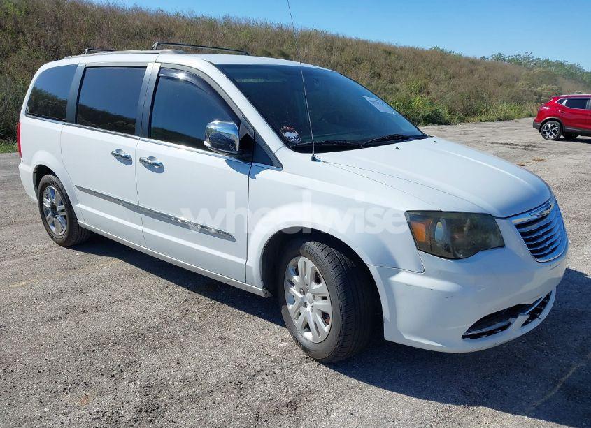 2016 Chrysler Town & COUNTRY TOURING-L (VIN 2C4RC1CG8GR240541) main photo