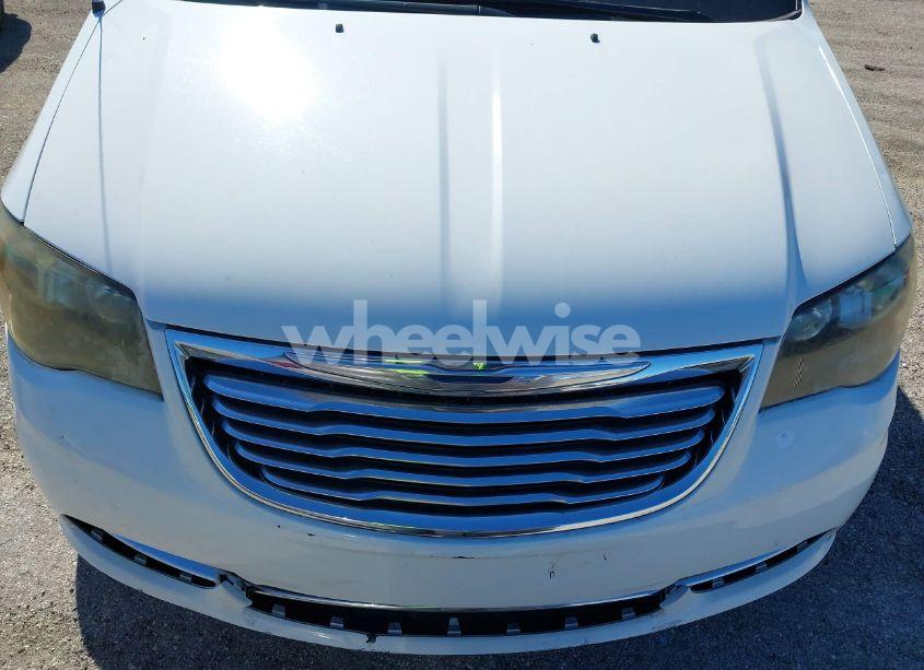 Photo 6 of 2016 Chrysler Town & COUNTRY TOURING-L (VIN 2C4RC1CG8GR240541)