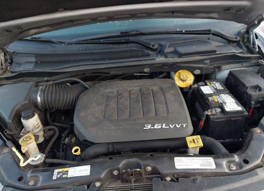 Photo 10 of 2016 Chrysler Town & COUNTRY TOURING-L (VIN 2C4RC1CG8GR264029)