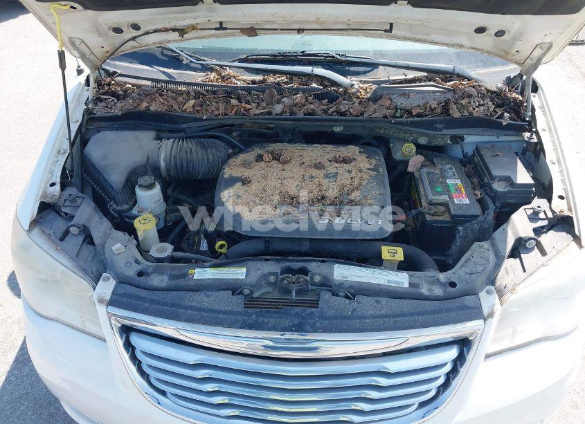 Photo 10 of 2012 Chrysler Town & COUNTRY TOURING-L (VIN 2C4RC1CG9CR144055)