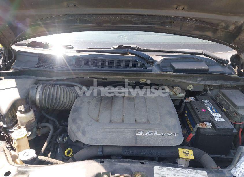 Photo 10 of 2012 Chrysler Town & COUNTRY TOURING-L (VIN 2C4RC1CG9CR233348)