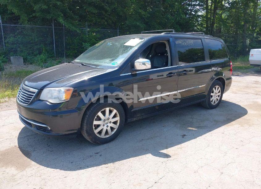Photo 2 of 2012 Chrysler Town & COUNTRY TOURING-L (VIN 2C4RC1CG9CR233348)