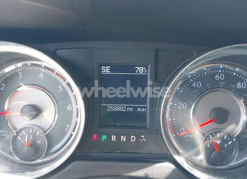 Photo 7 of 2012 Chrysler Town & COUNTRY TOURING-L (VIN 2C4RC1CG9CR233348)