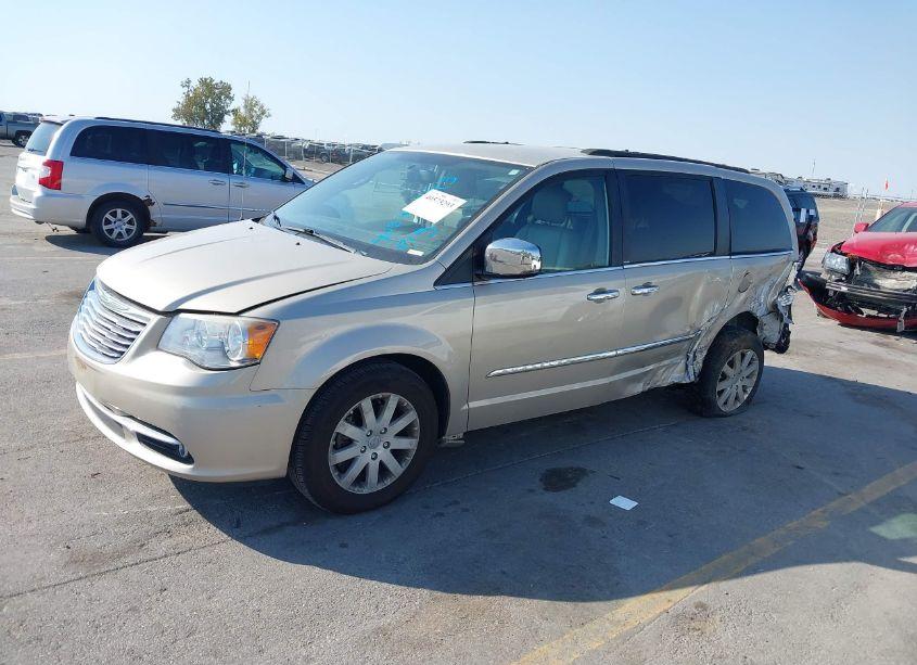 Photo 2 of 2012 Chrysler Town & COUNTRY TOURING-L (VIN 2C4RC1CG9CR270142)