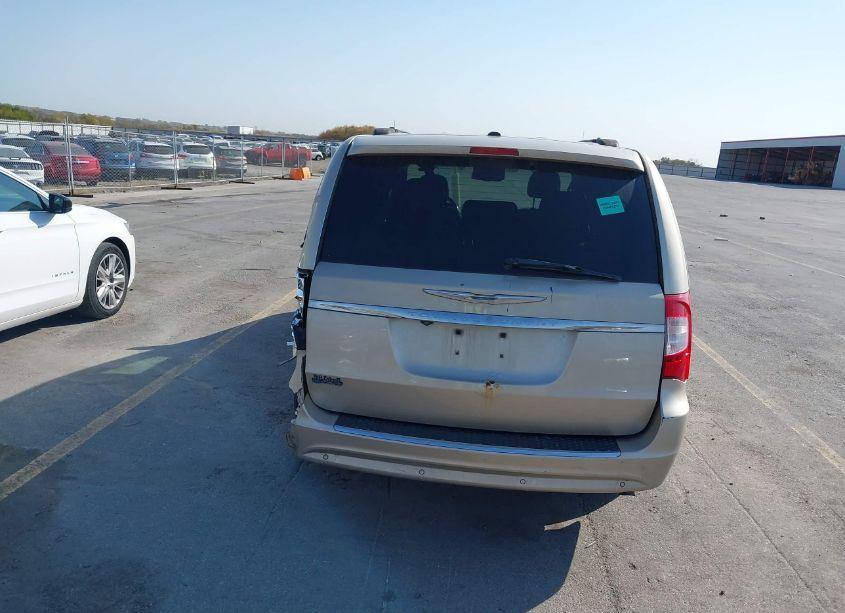 Photo 6 of 2012 Chrysler Town & COUNTRY TOURING-L (VIN 2C4RC1CG9CR270142)