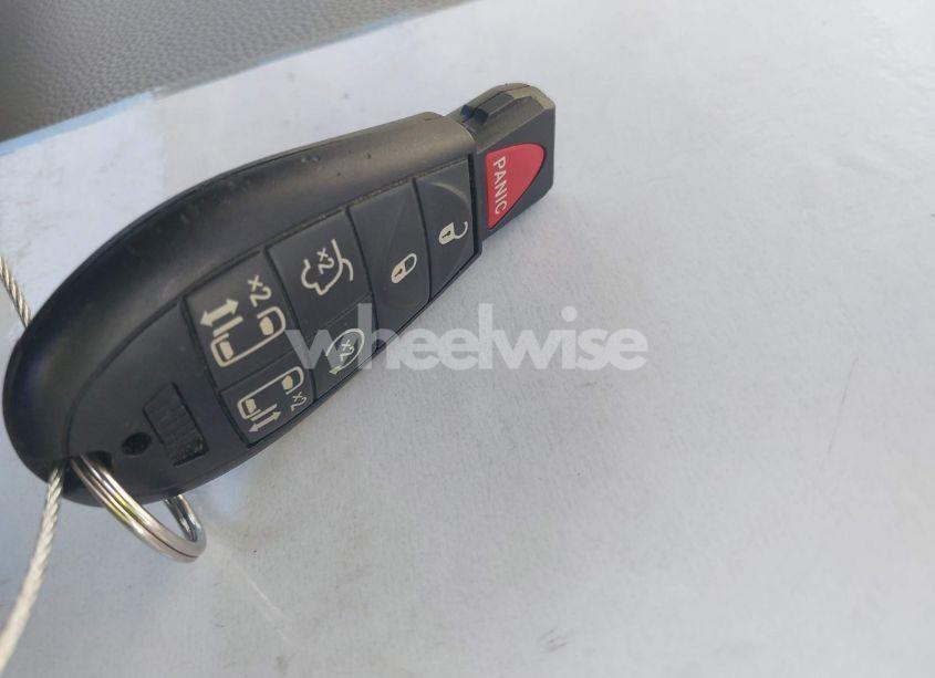 Photo 11 of 2012 Chrysler Town & COUNTRY TOURING-L (VIN 2C4RC1CG9CR297633)