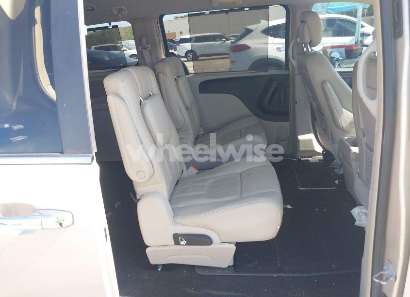 Photo 8 of 2012 Chrysler Town & COUNTRY TOURING-L (VIN 2C4RC1CG9CR297633)