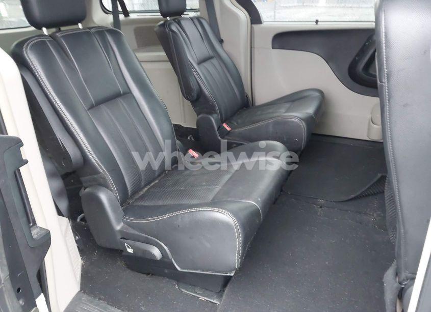 Photo 8 of 2012 Chrysler Town & COUNTRY TOURING-L (VIN 2C4RC1CG9CR314933)